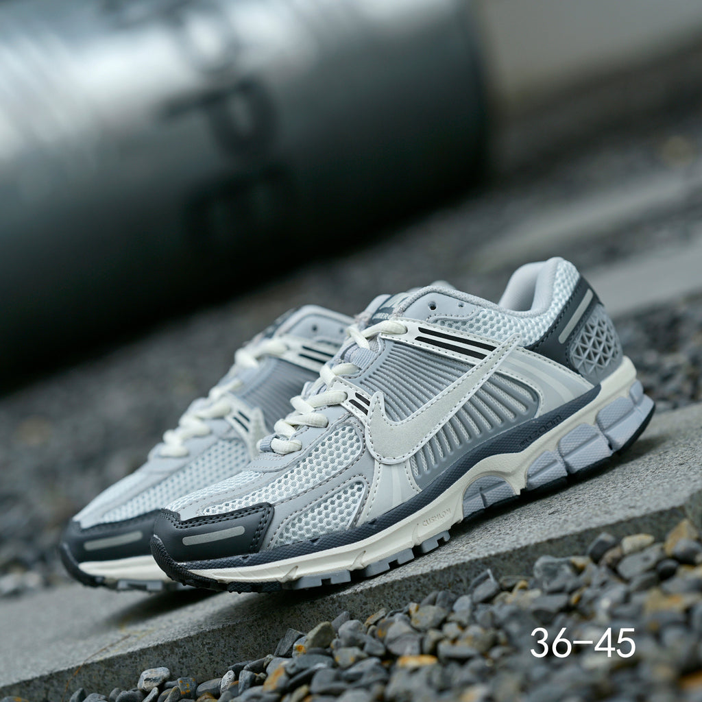 Nike Air Zoom Vomero 5 Sneakers in Light Gray and Navy