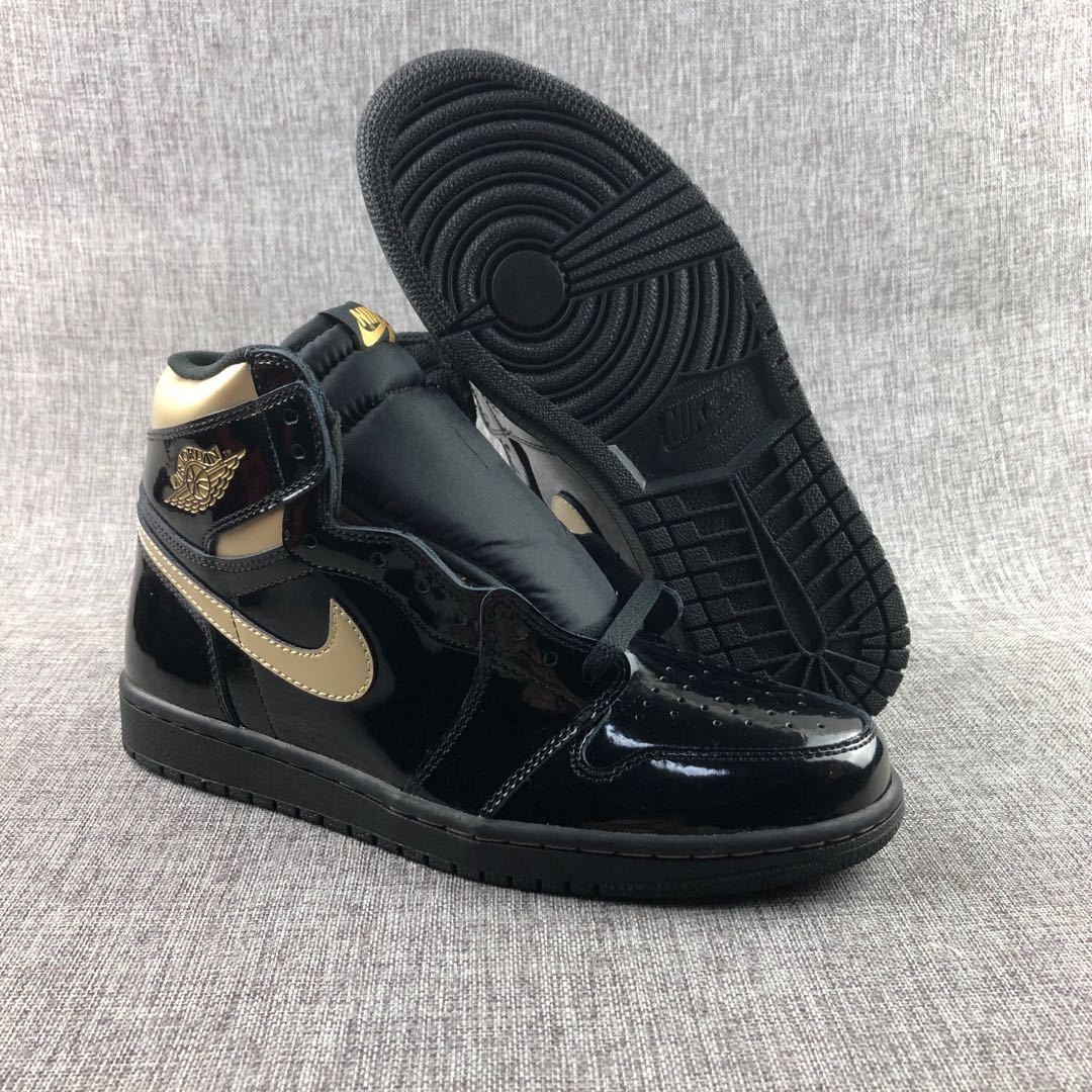 Jordan Air Jordan 1 High OG Black Gold Sneakers 555088-032