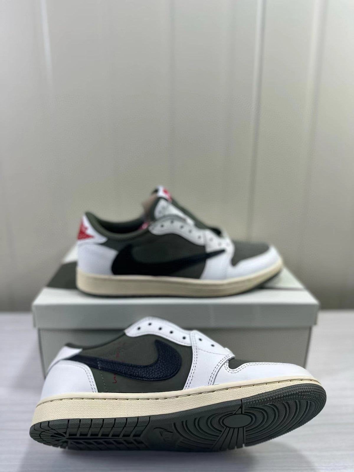 Jordan Air Jordan 1 Low OG DM7866-200 Sneakers