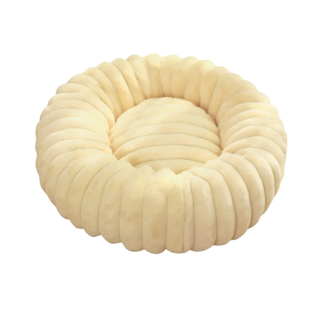 SnuggleNest Plush Pet Bed - Cozy Winter Retreat for Cats and Dogs