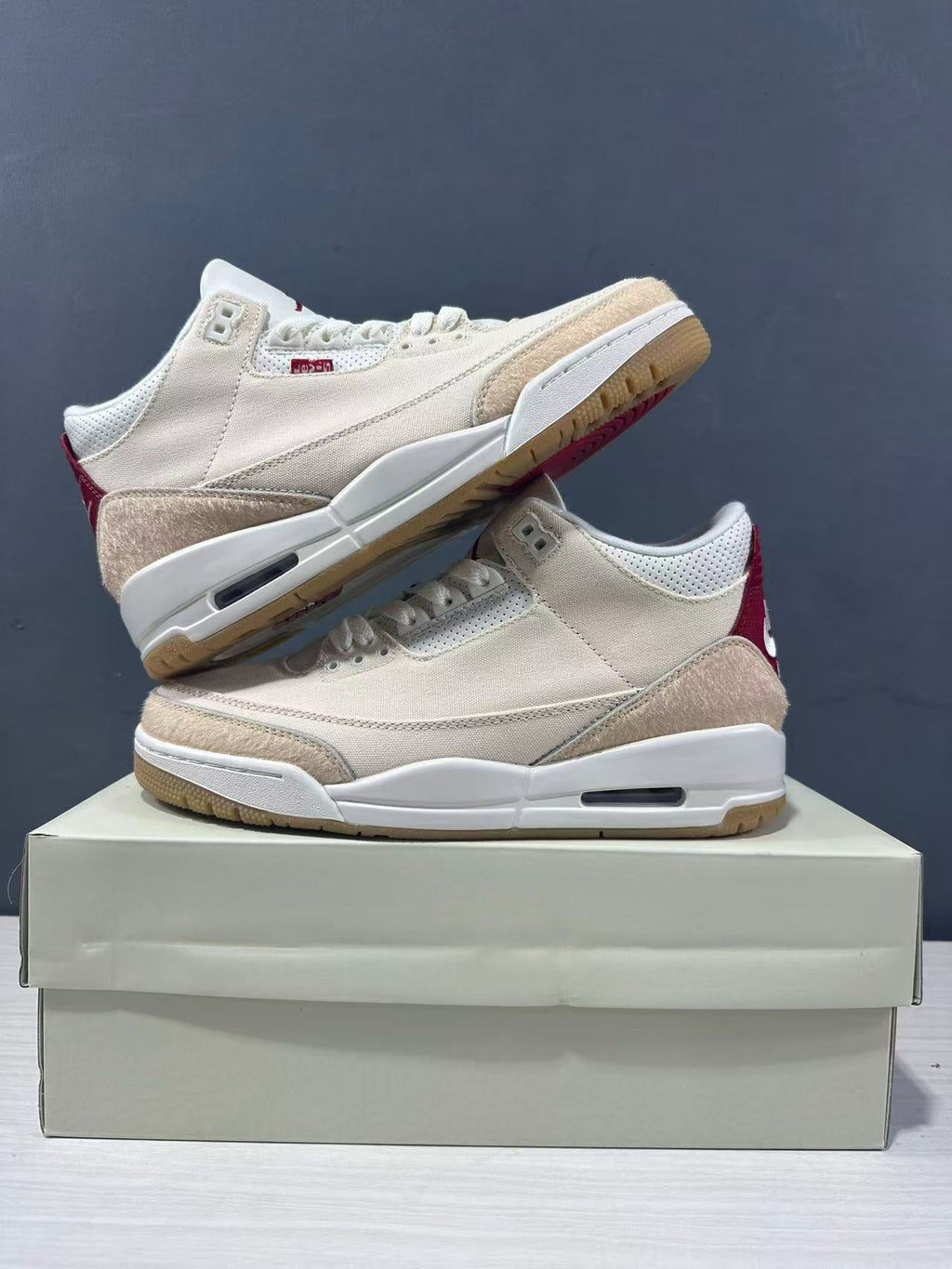 Jordan Air Jordan 3 Retro Jumpman Year of the Horse Sneakers Cream Red IR0910-400