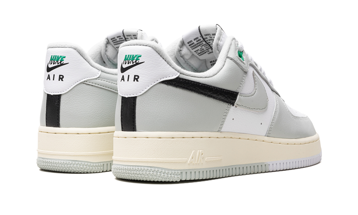 Air Force 1 Low "Split - Light Silver" DZ2522 001