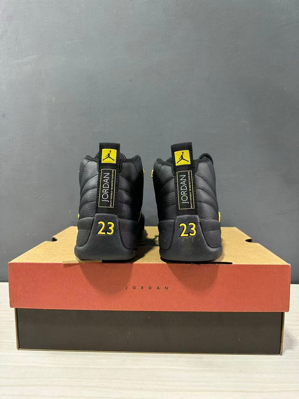 Jordan Air Jordan 12 Retro Black Taxi Sneakers CT8013-071